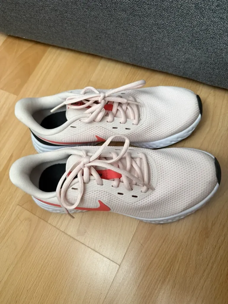 Käytetty Nike Révolution bike — kuva 2 / 4