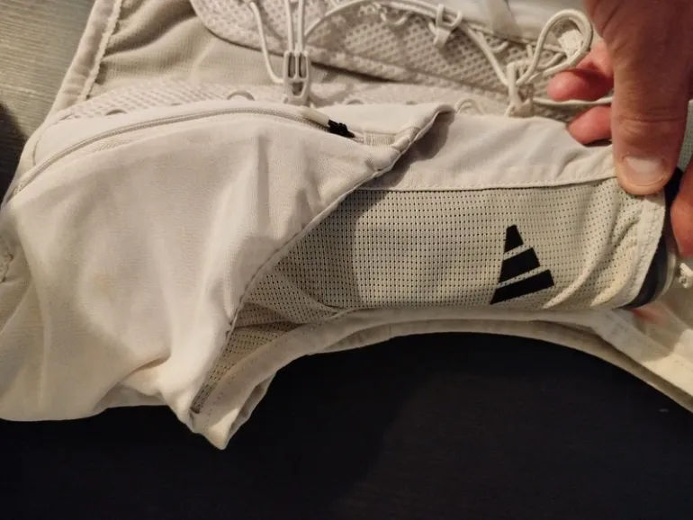Käytetty Adidas Terrex 5l bike — kuva 4 / 4