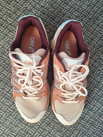 Käytetty Asics Gel Nimbus 9 bike — kuva 1 / 10