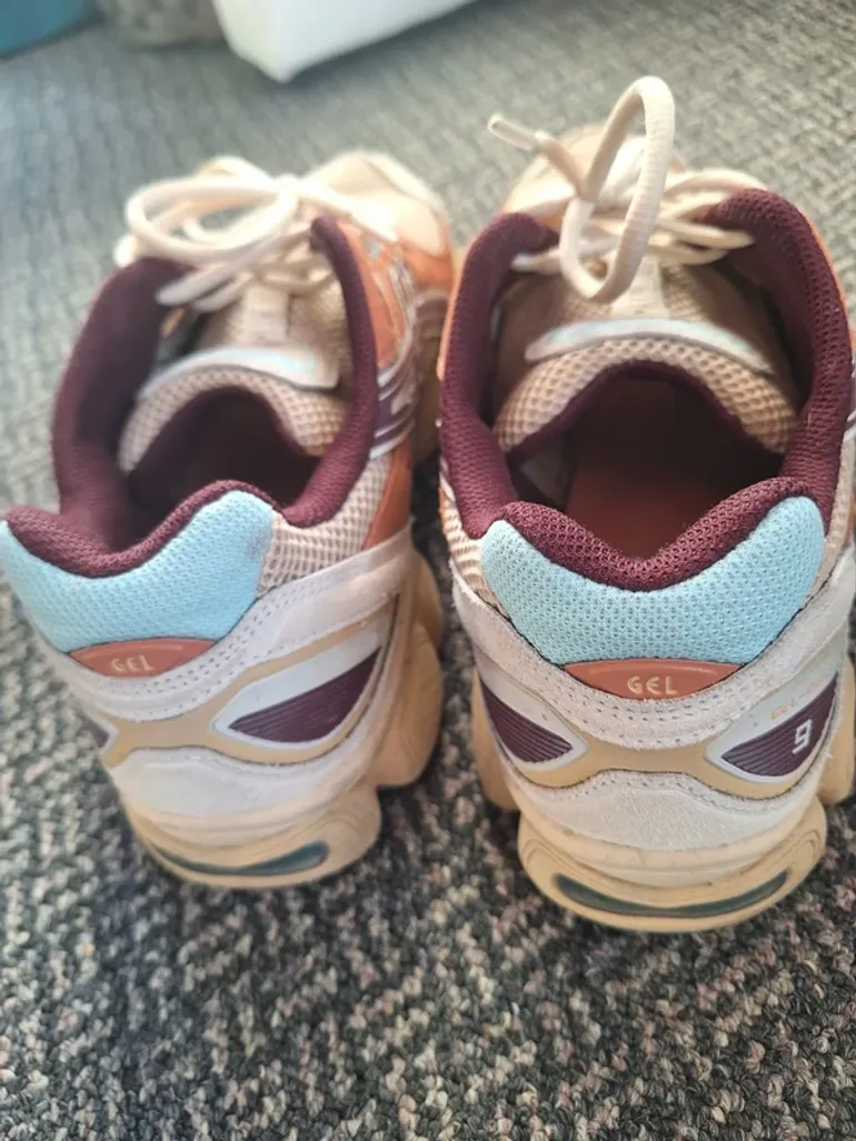 Käytetty Asics Gel Nimbus 9 bike — kuva 4 / 10