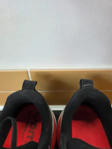 Käytetty Nike Vomero 18 bike — kuva 13 / 14