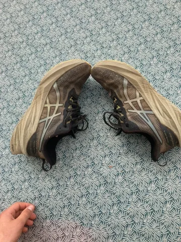 Käytetty Asics Novablast bike — kuva 3 / 7