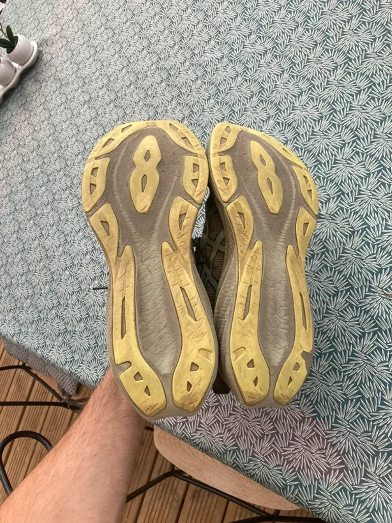 Käytetty Asics Novablast bike — kuva 6 / 7