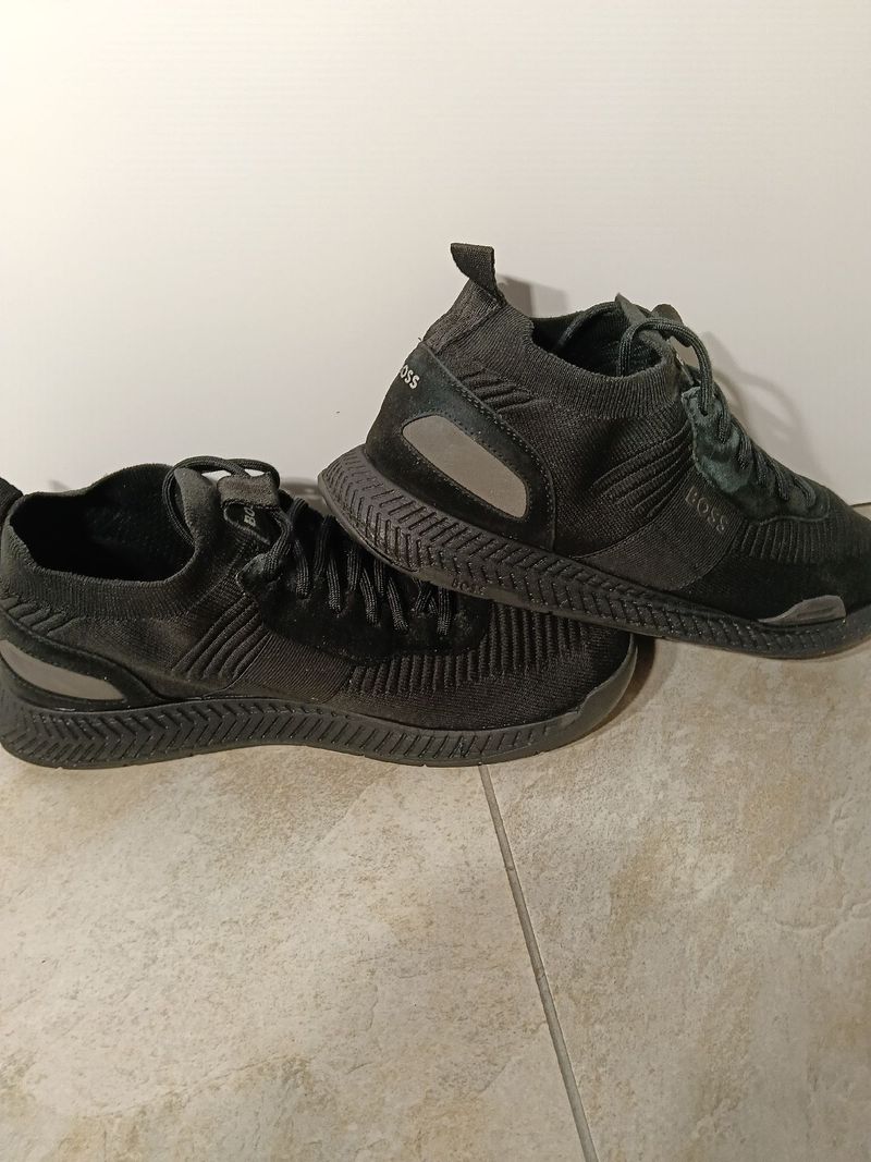 Used Hugo Boss shoes 2024 Football & Soccer