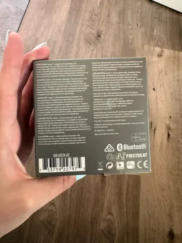 Used Garmin Vivoactive 4 bike — image 6 of 8
