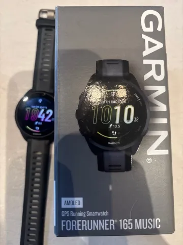 Used Garmin Forerunner 165 Music bike — image 1 of 4