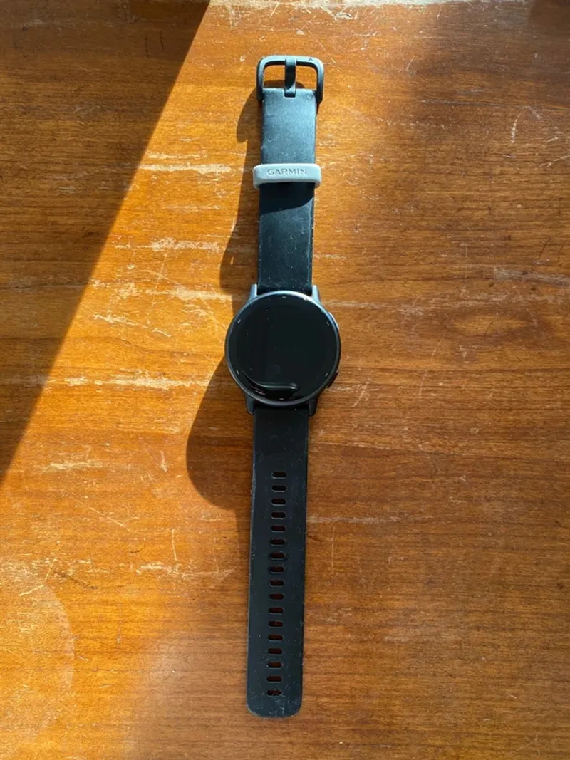 Used Garmin Vivoactive 5 Electronics