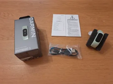 Used Garmin Vívosmart 5 bike — image 2 of 14