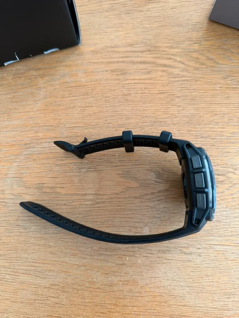 Used Garmin Instinct 3 Amoled bike — image 7 of 8