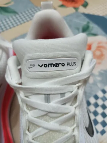 Used White Vomero Plus bike — image 4 of 9