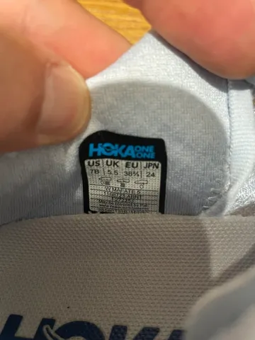 Used Hoka Mafate 5 bike — image 4 of 4
