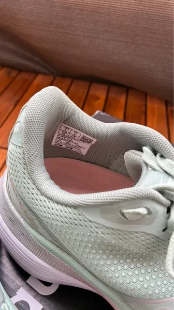 Used Saucony Endorphin Trainer bike — image 5 of 6