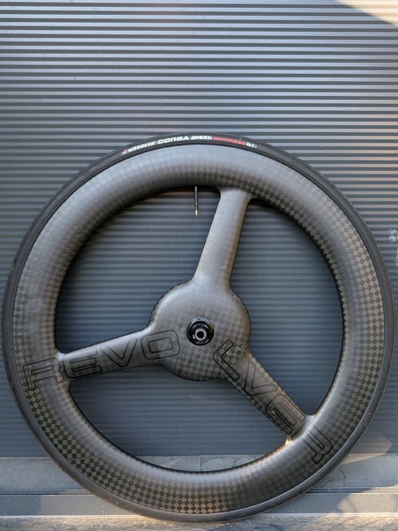 Revolver Evolve Trispoke 2024 Wheels de segunda mano