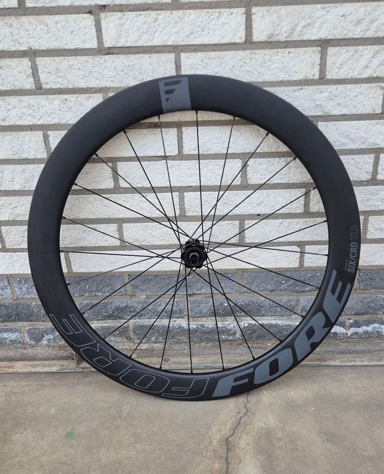 Tweedehands Fore SIX CRD TLR 2025 bike — afbeelding 2 van 5