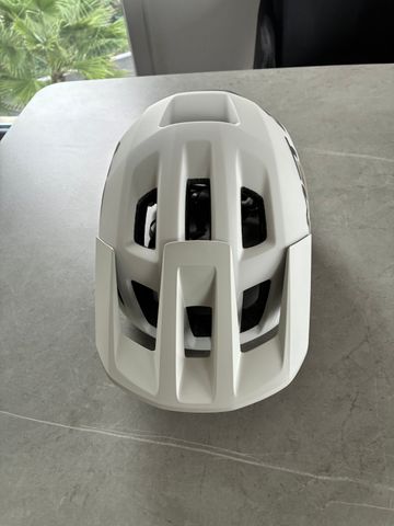 MET revo 2026 bike d'occasion — image 3 sur 4