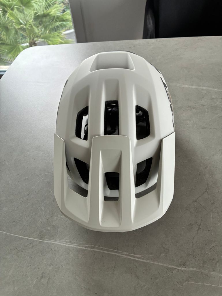 MET revo 2026 bike d'occasion — image 3 sur 4
