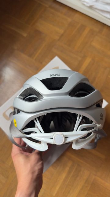 Käytetty Giro Eclipse Spherical Helmet 2026 bike — kuva 8 / 10