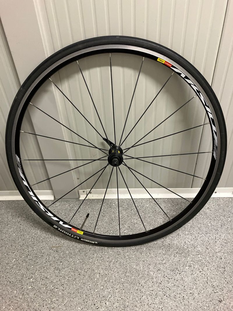 Used Mavic aksium 2013 Wheels