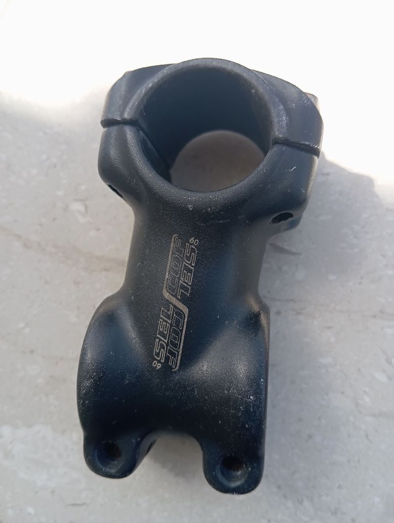 Used sel cof scimano 2011 bike — image 4 of 4