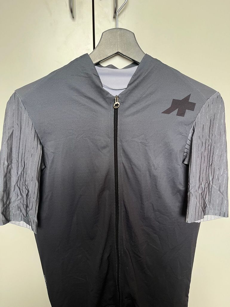 Tweedehands Assos Equipe RS Jersey bike — afbeelding 2 van 4