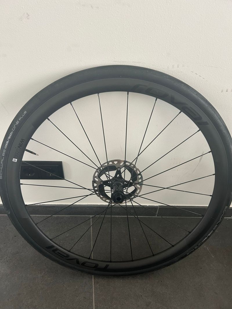 Used Roval Alpinist CL Wheels Wheels