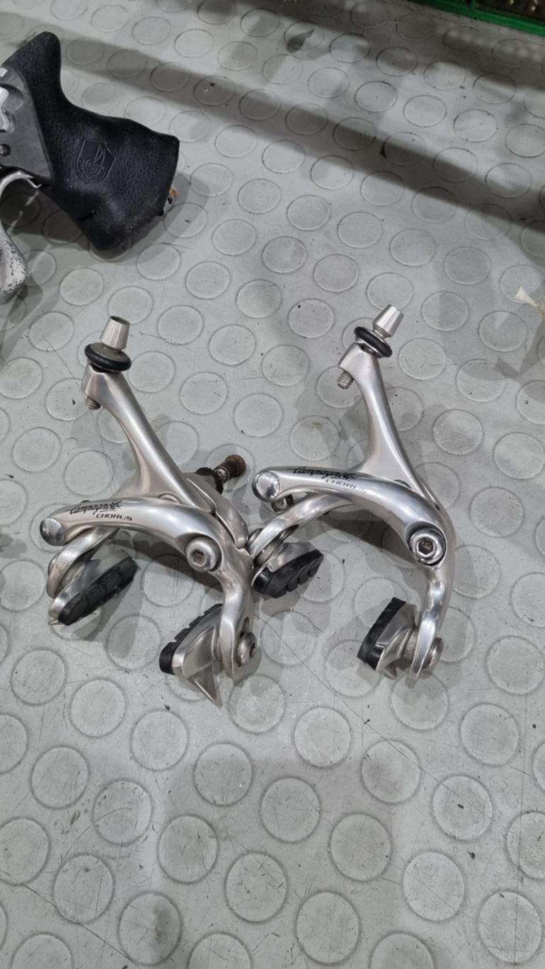 Used Campagnolo CHORUS 8v. 1996 bike — image 7 of 10