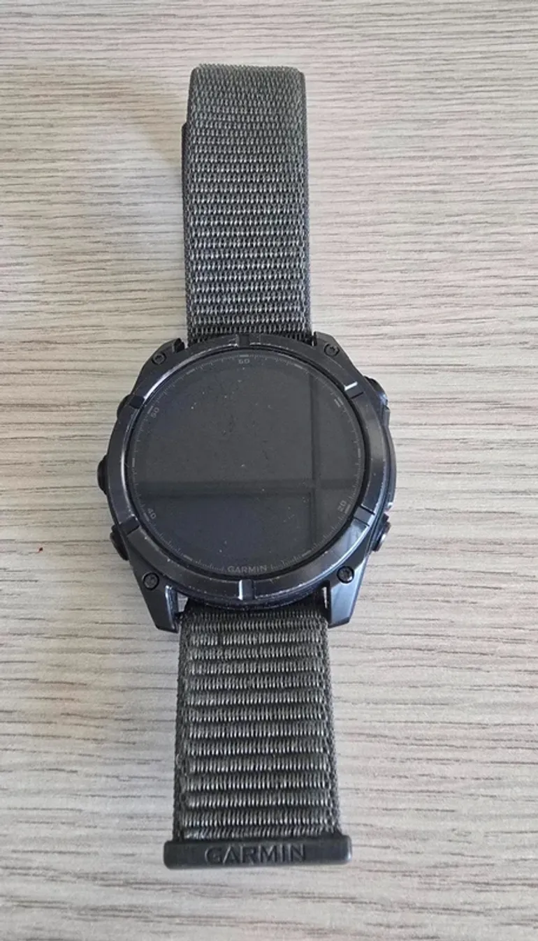 Used Garmin Fenix 8 bike — image 2 of 4
