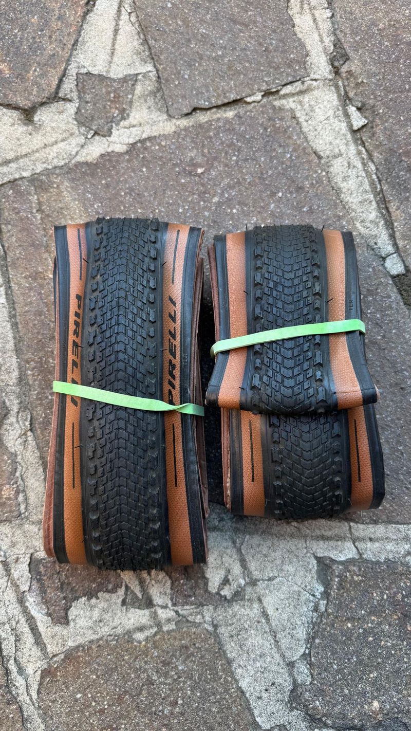 Käytetty Pirelli Cinturato Gravel H 2025 Tyres & Tubes