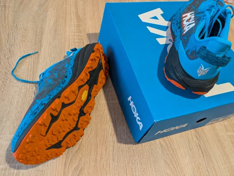 Used Hoka Speedgoat 6 bike — image 2 of 5