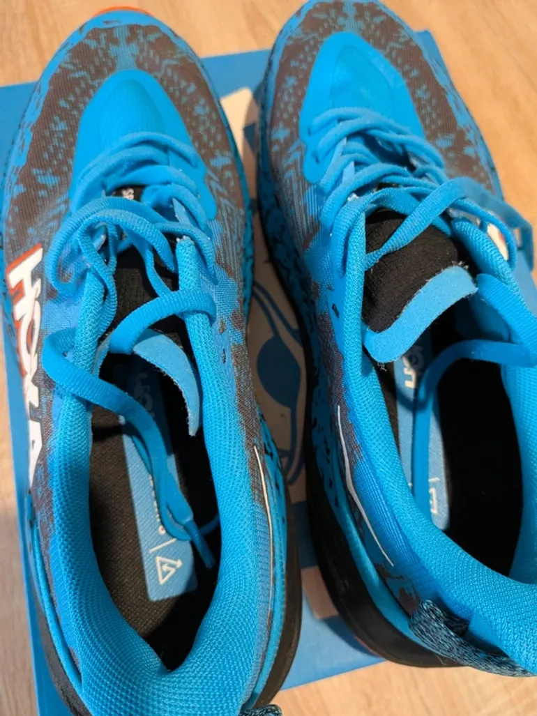 Used Hoka Speedgoat 6 bike — image 4 of 5
