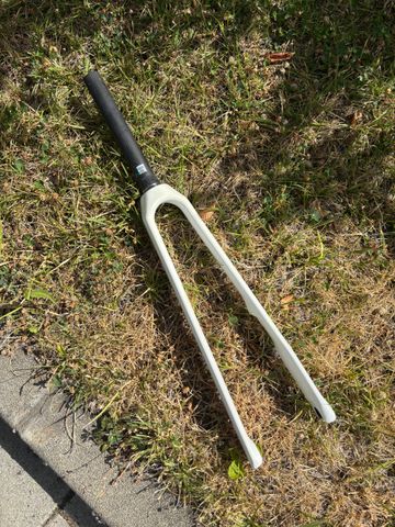 Gebrauchtes Canyon Aeroad Fork 2025 bike — Bild 3 von 5