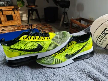 Gebrauchtes Nike Air Max Flyknit Racer bike — Bild 1 von 6