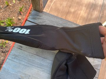Tweedehands 100% Teratec Plus Ellenbogenschoner bike — afbeelding 2 van 5