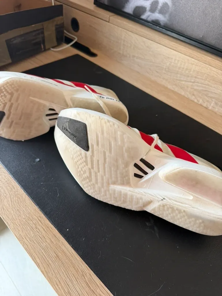 Used Adidas Adizero Adios Pro 4 bike — image 2 of 6