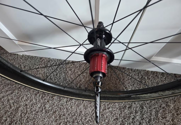 Used Zipp 404 Firecrest 2018 bike — image 5 of 6
