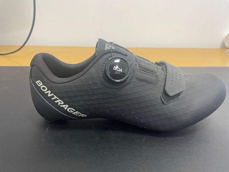 Käytetty Bontrager Circuit Shoes Cycling Shoes