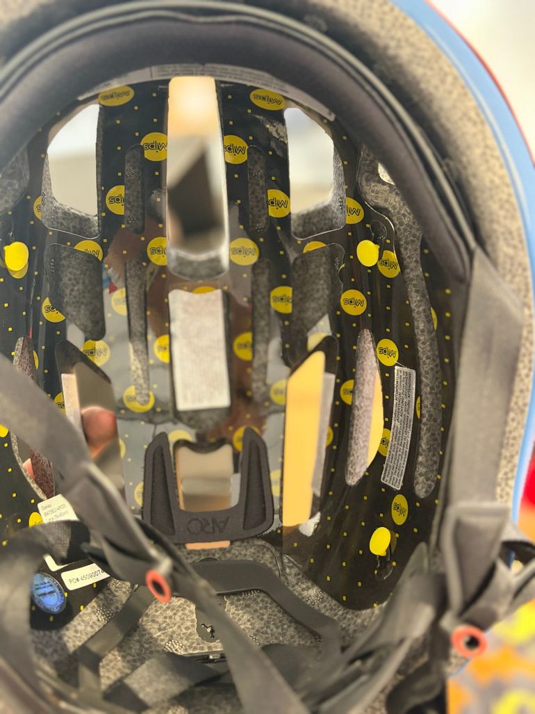 Gebrauchtes Oakley Aro 3 Helmet bike — Bild 3 von 3