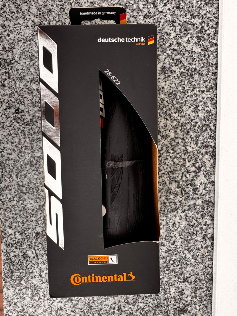 Continental Grand Prix 5000 Tyres & Tubes d'occasion