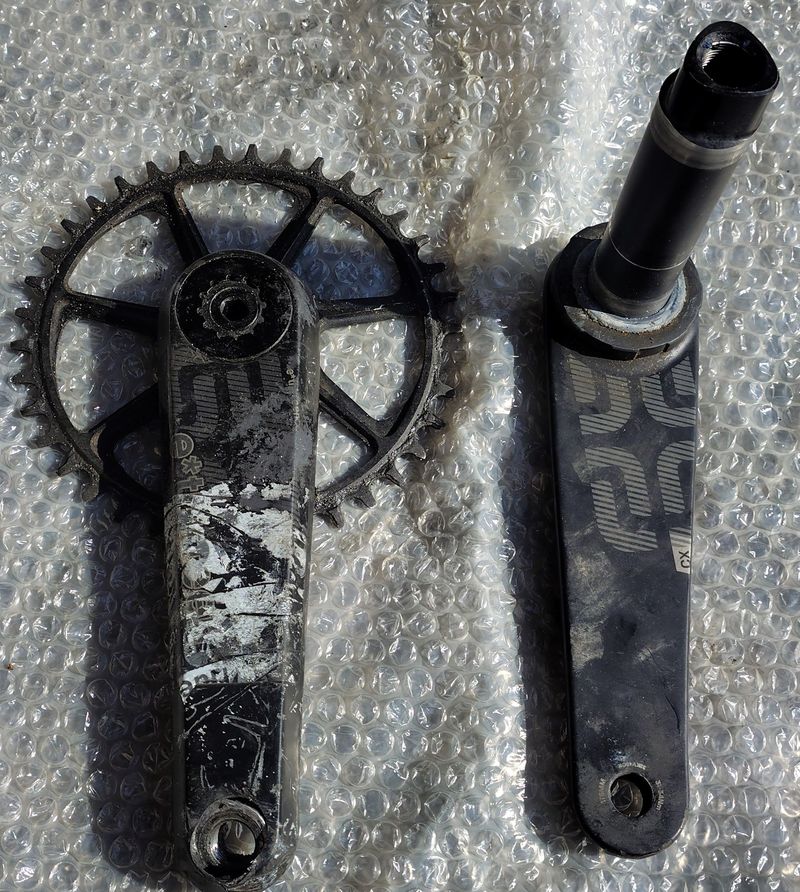 Käytetty E thirteen XCX Race Carbon 2024 Drivetrain & Pedals