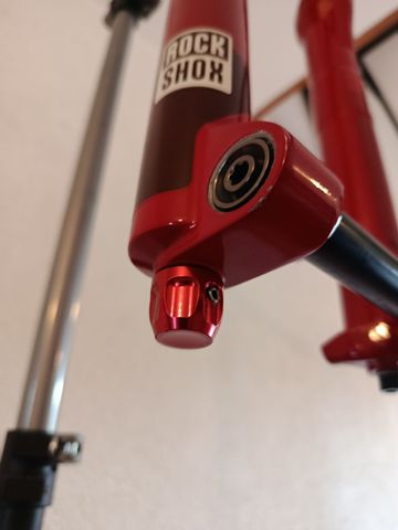 Used RockShox boxxer 2014 bike — image 4 of 9