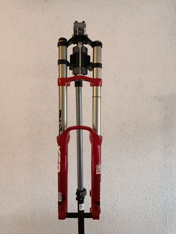 Used RockShox boxxer 2014 bike — image 1 of 9