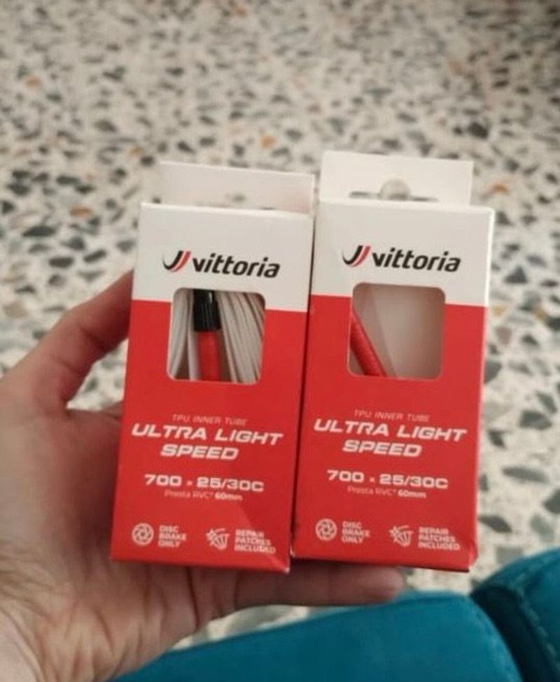 Käytetty Vittoria Ultra light speed 2026 Tyres & Tubes