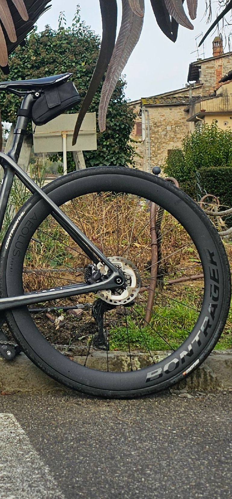 Bontrager aeolus pro 51 bike d'occasion — image 2 sur 2