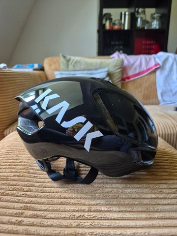Tweedehands Kask Utopia 2025 bike — afbeelding 1 van 5