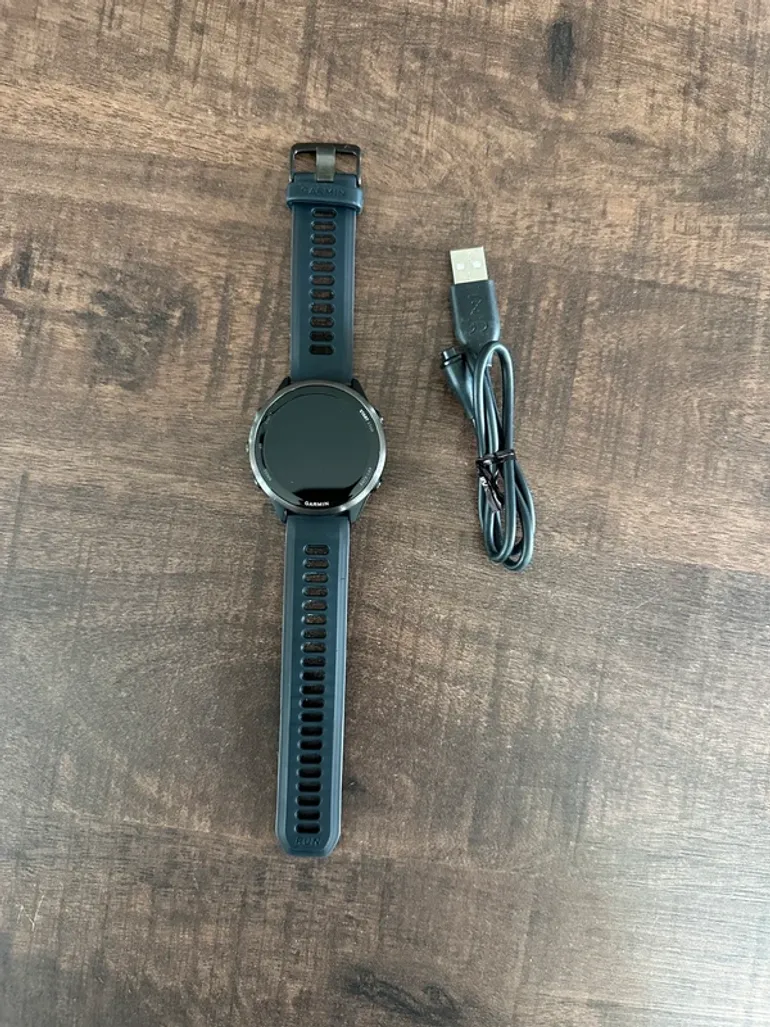 Used Garmin Forerunner 570 bike — image 2 of 6