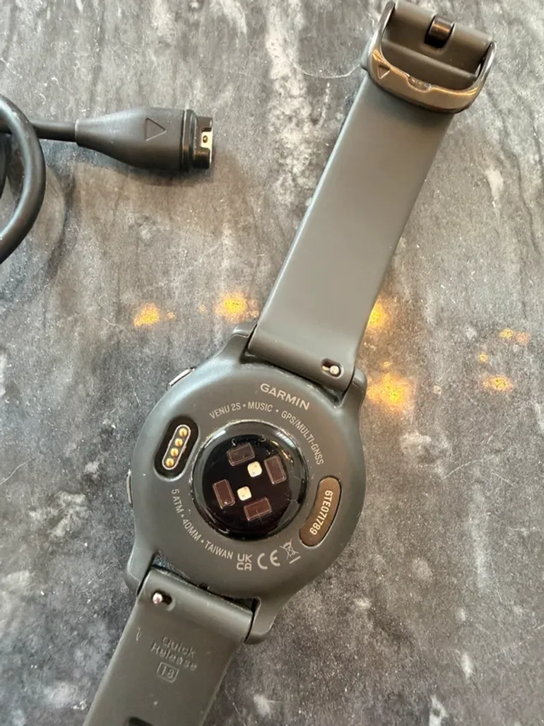 Used Garmin Venu 2 bike — image 4 of 4