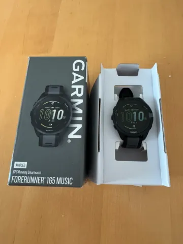 Used Garmin Forerunner 165 Music bike — image 1 of 3