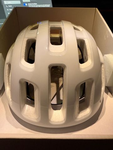 Used POC Ventral air mips x rapha ed. 2025 bike — image 6 of 7
