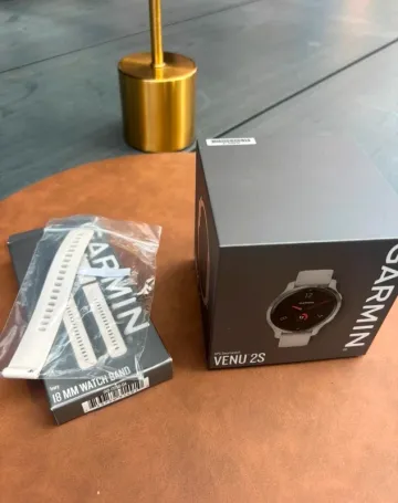 Used Garmin Venu 2 bike — image 1 of 4