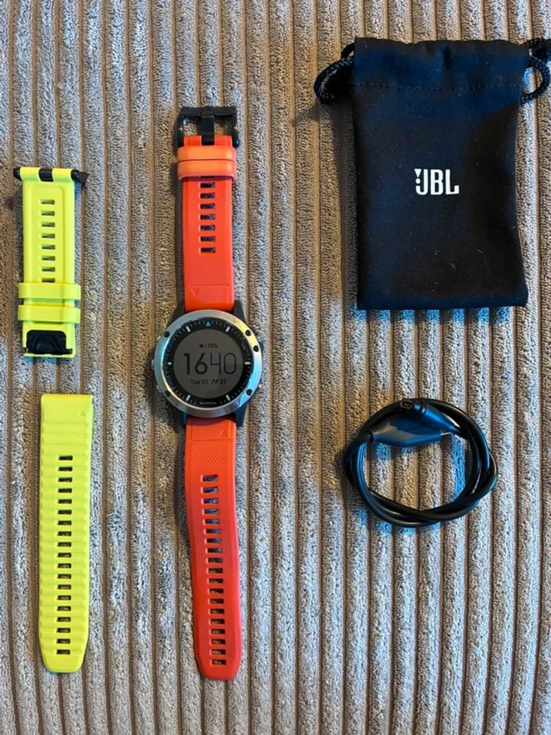 Käytetty Garmin quatix 5 Electronics